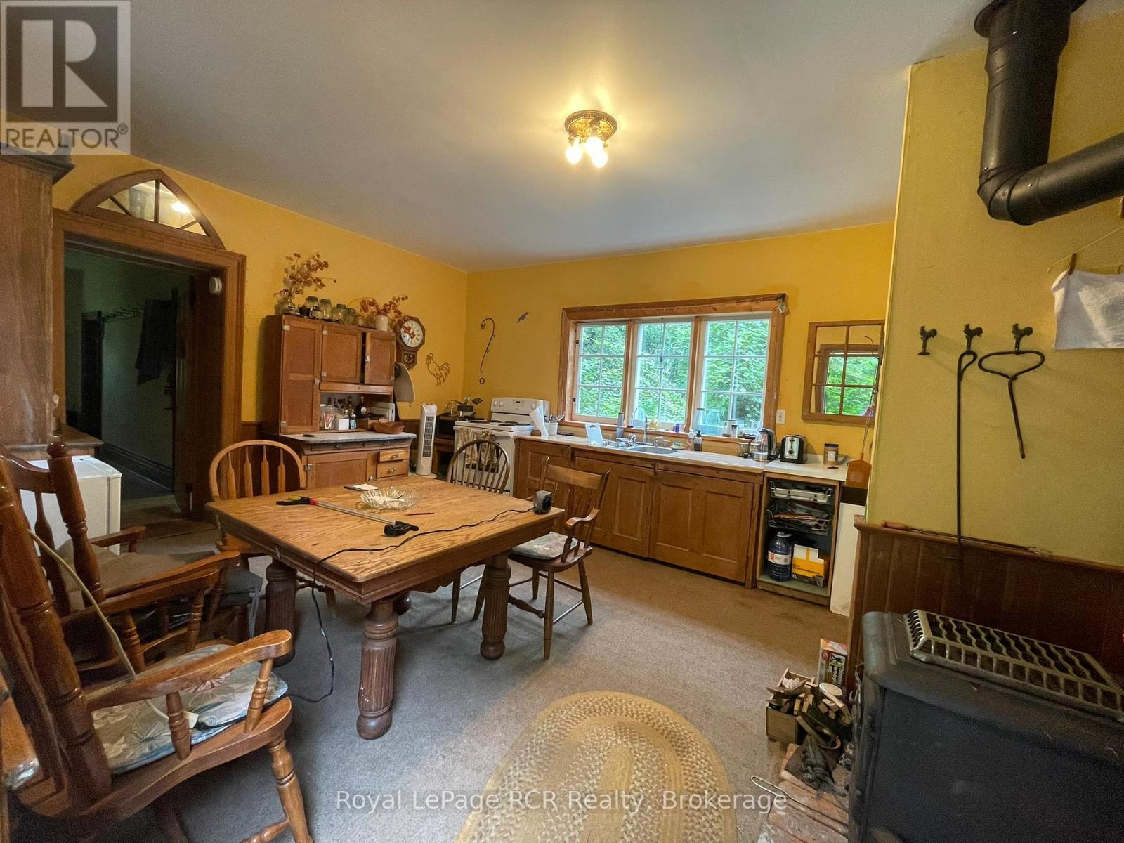 026041 Euphrasia St Vincent Townline, Meaford, Ontario  N4L 1W6 - Photo 7 - X12362223