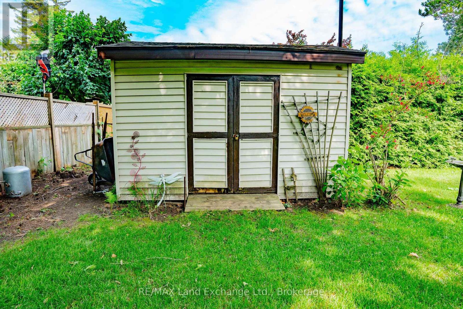 806 Bricker Street, Saugeen Shores, Ontario  N0H 2C3 - Photo 40 - X12362240