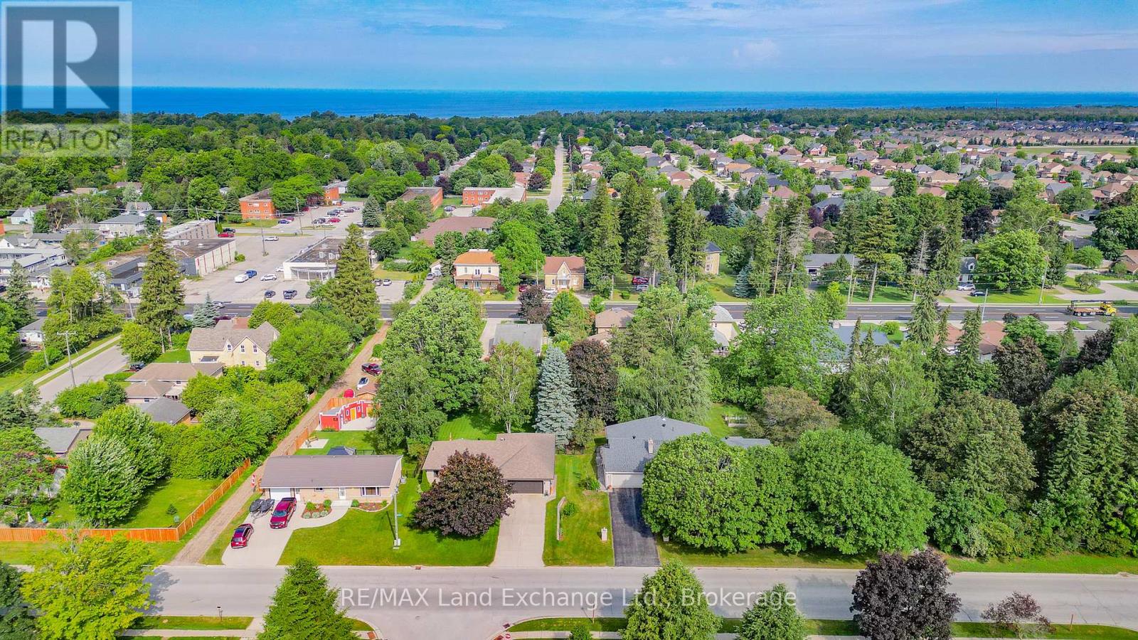806 Bricker Street, Saugeen Shores, Ontario  N0H 2C3 - Photo 43 - X12362240