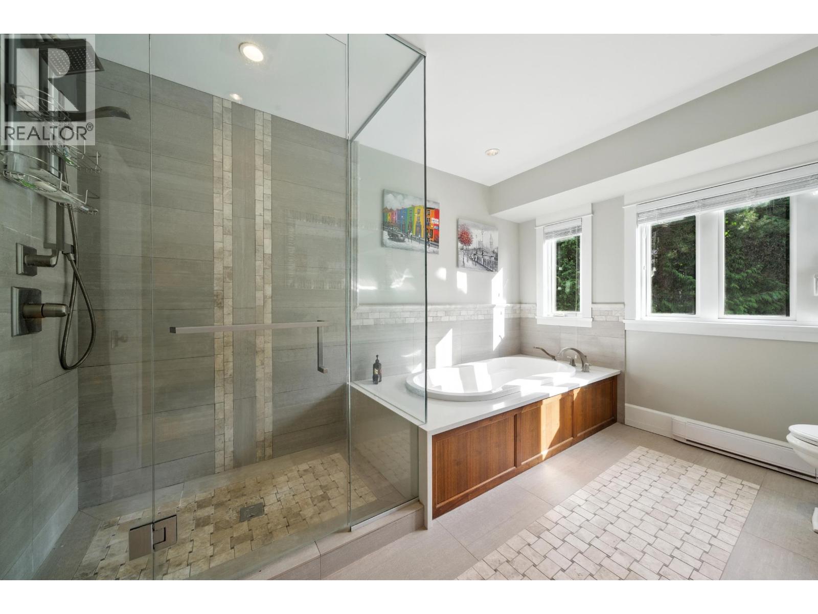 5211 Timberfeild Road, West Vancouver, British Columbia  V7W 2Y5 - Photo 21 - R3040004