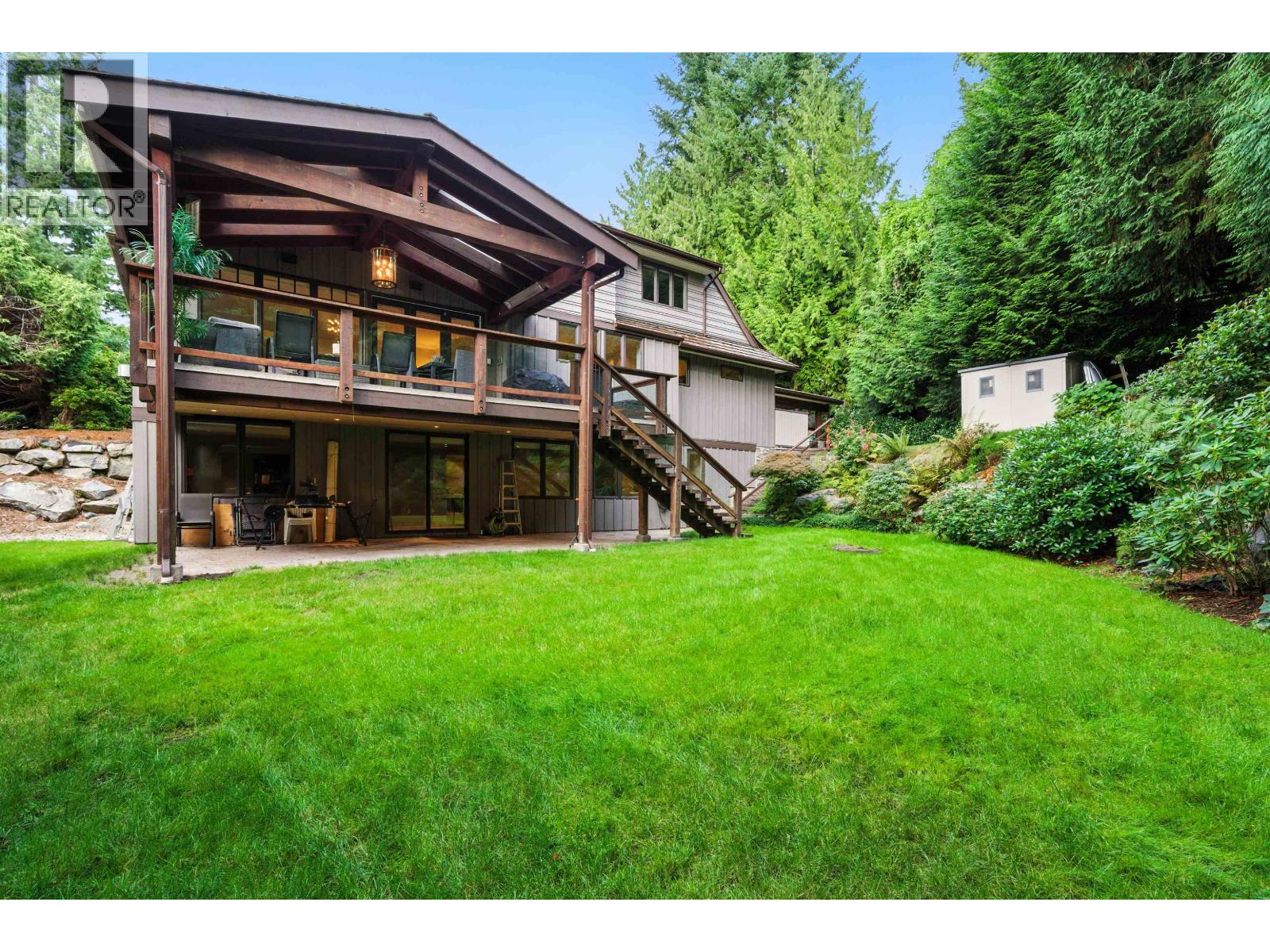 5211 Timberfeild Road, West Vancouver, British Columbia  V7W 2Y5 - Photo 36 - R3040004