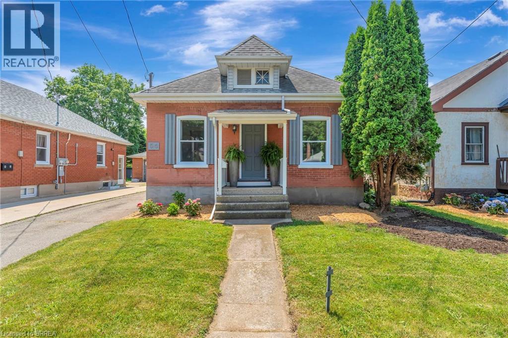 54 Burwell Street, Brantford, Ontario  N3T 4T7 - Photo 1 - 40761156