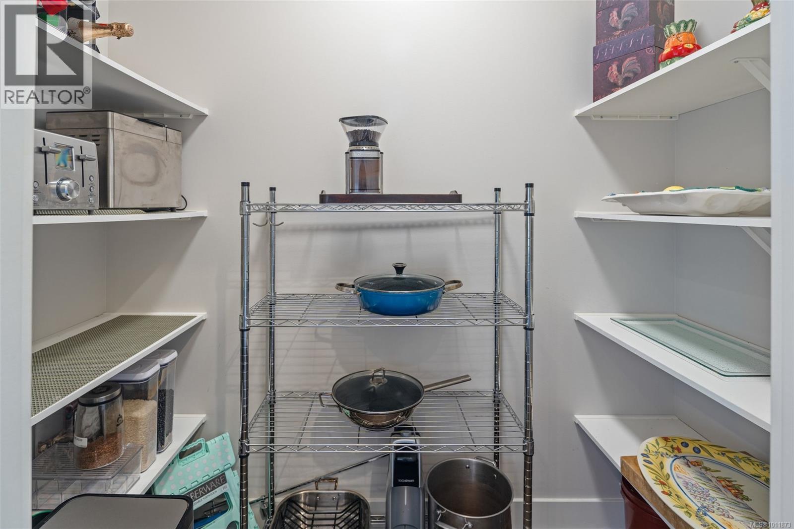 Property at 534 Elevation Pointe Terr image 4