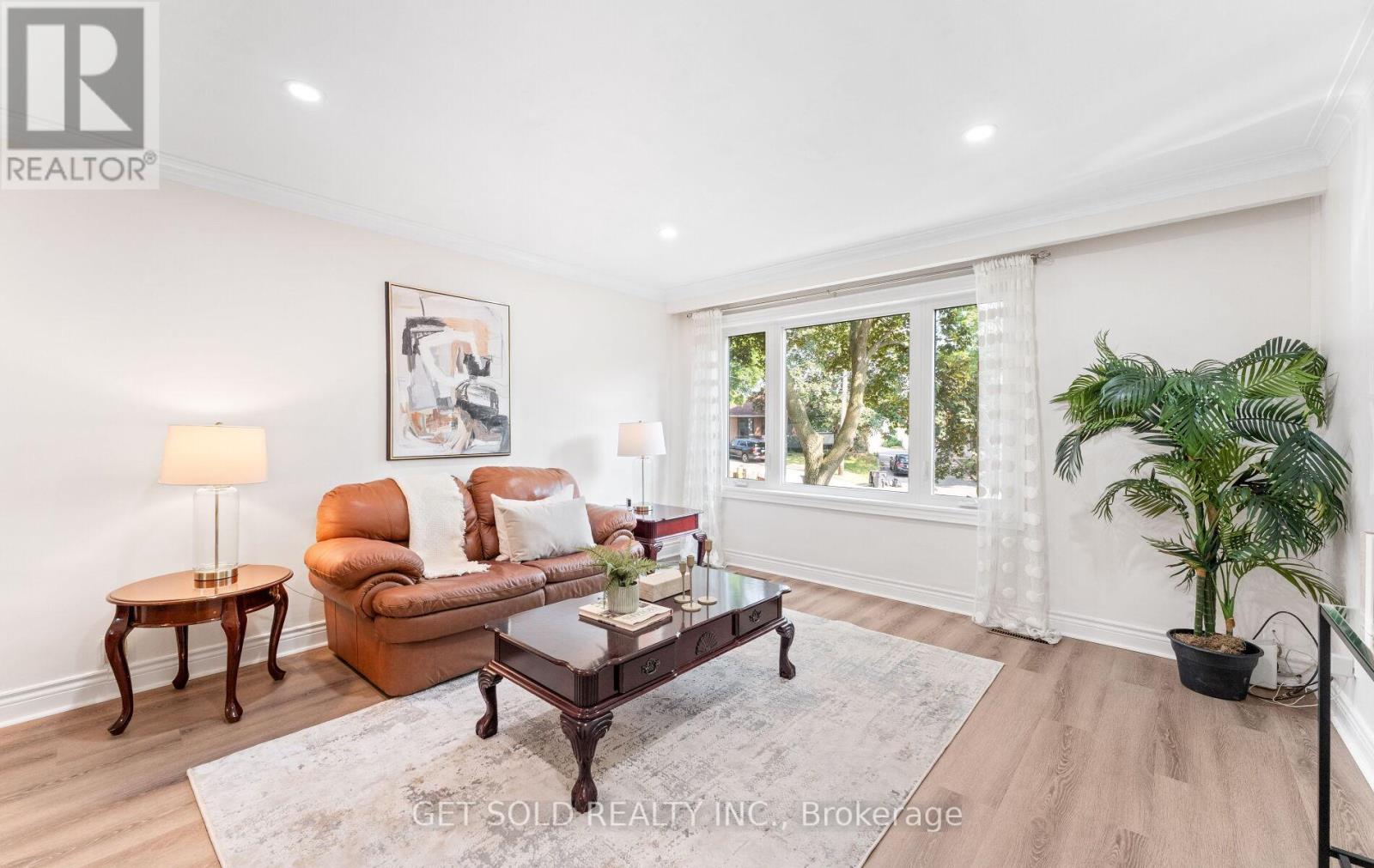 10 Dunboyne Court, Toronto, Ontario  M2R 2B7 - Photo 14 - C12362206