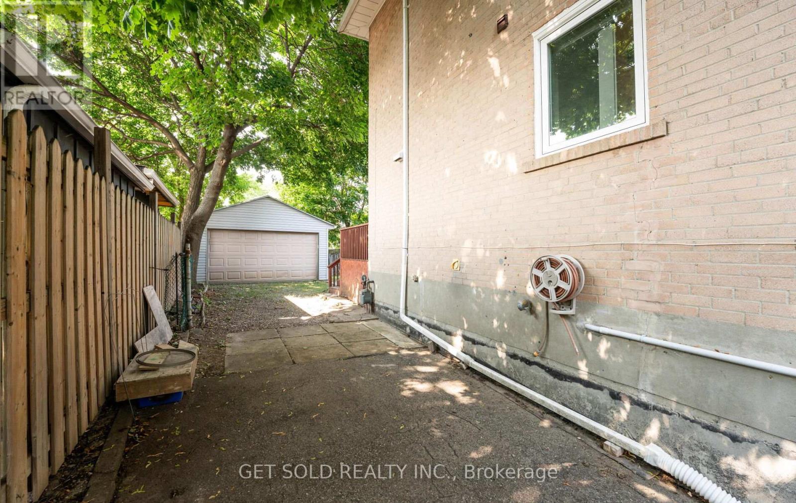 10 Dunboyne Court, Toronto, Ontario  M2R 2B7 - Photo 43 - C12362206