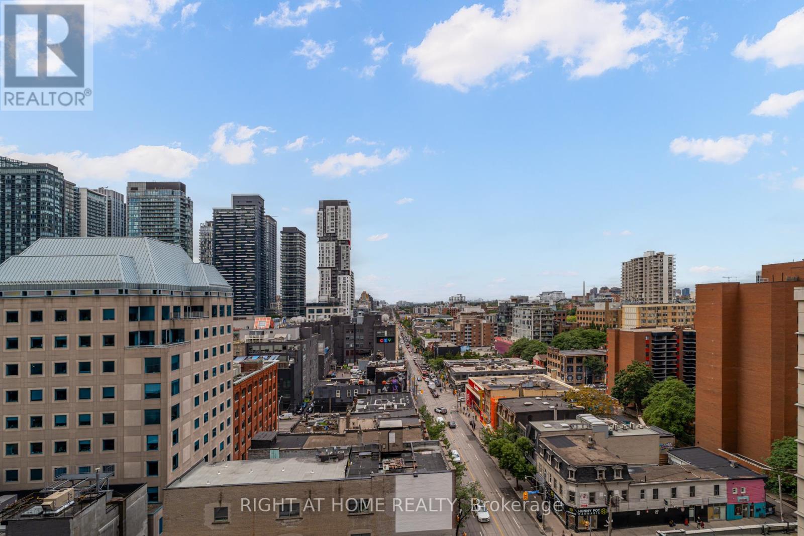 215 Queen St West Street, Toronto, Ontario  M5V 0P5 - Photo 22 - C12362237