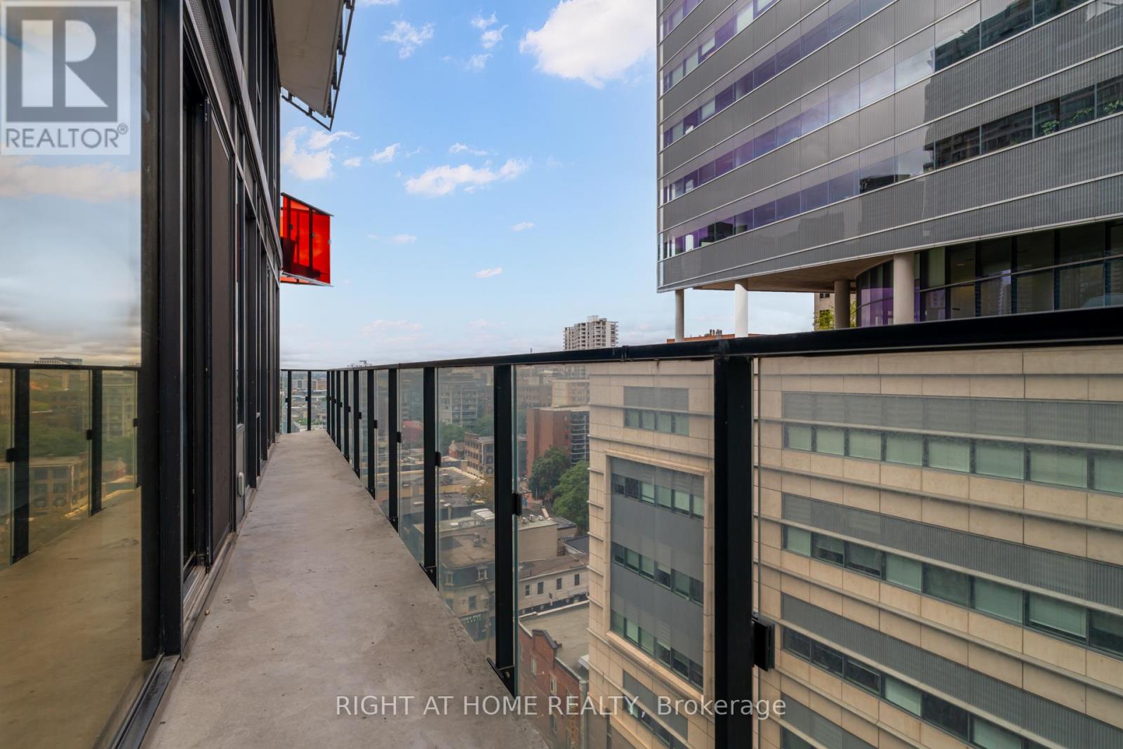215 Queen St West Street, Toronto, Ontario  M5V 0P5 - Photo 24 - C12362237