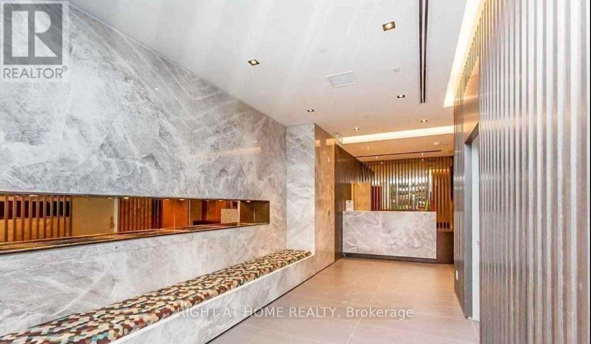 215 Queen St West Street, Toronto, Ontario  M5V 0P5 - Photo 3 - C12362237
