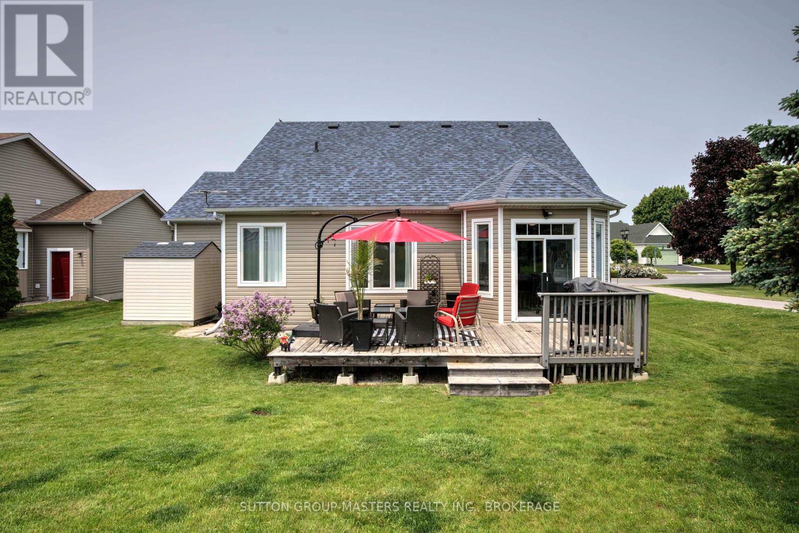 68 Abbey Dawn Drive, Loyalist (Bath), Ontario  K0H 1G0 - Photo 24 - X12362269