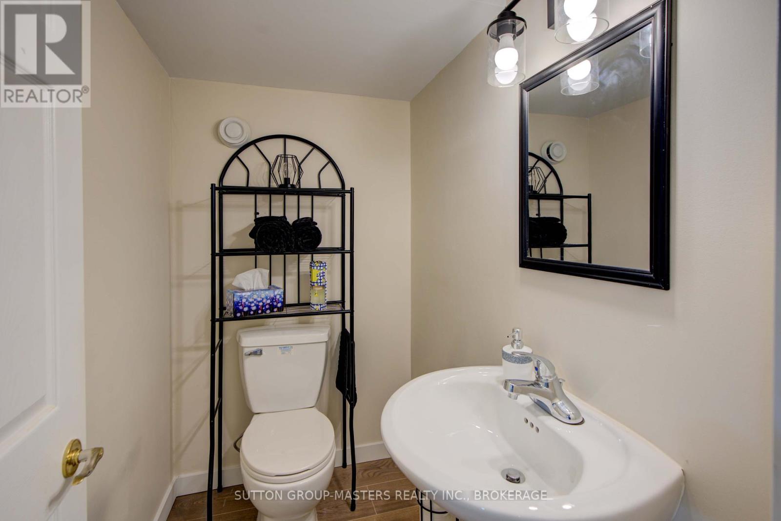 68 Abbey Dawn Drive, Loyalist (Bath), Ontario  K0H 1G0 - Photo 36 - X12362269