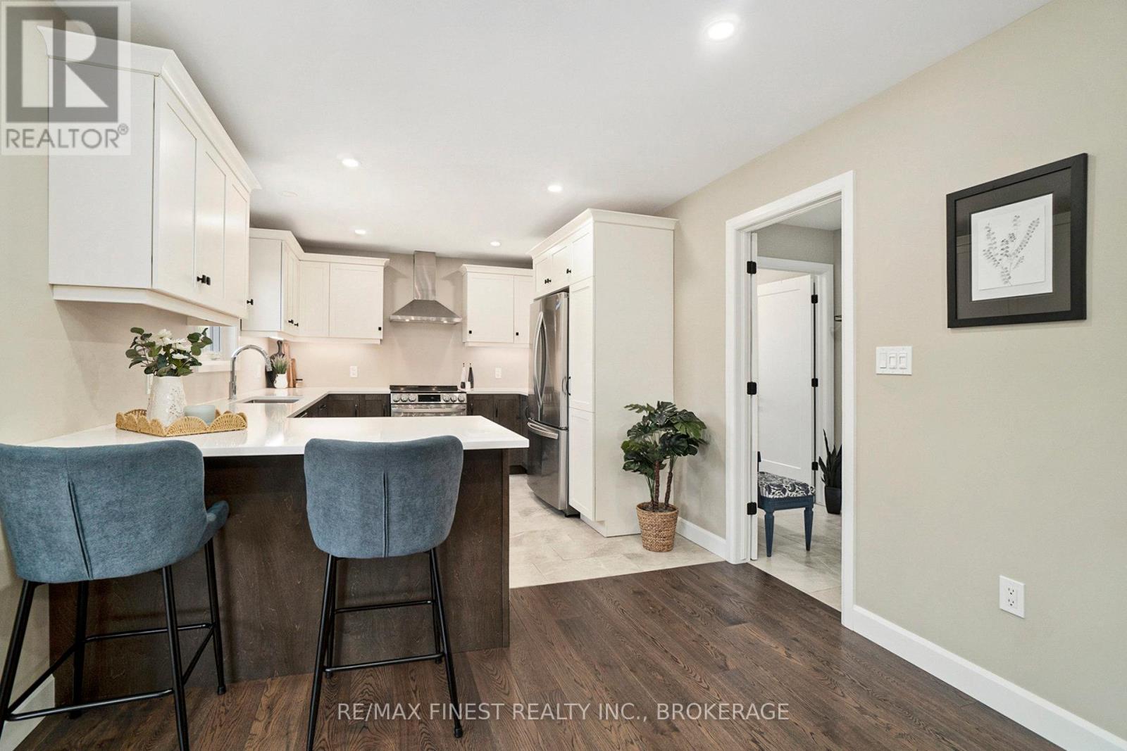 10541 Wylie Way, North Dundas, Ontario  K0E 1S0 - Photo 14 - X12362316