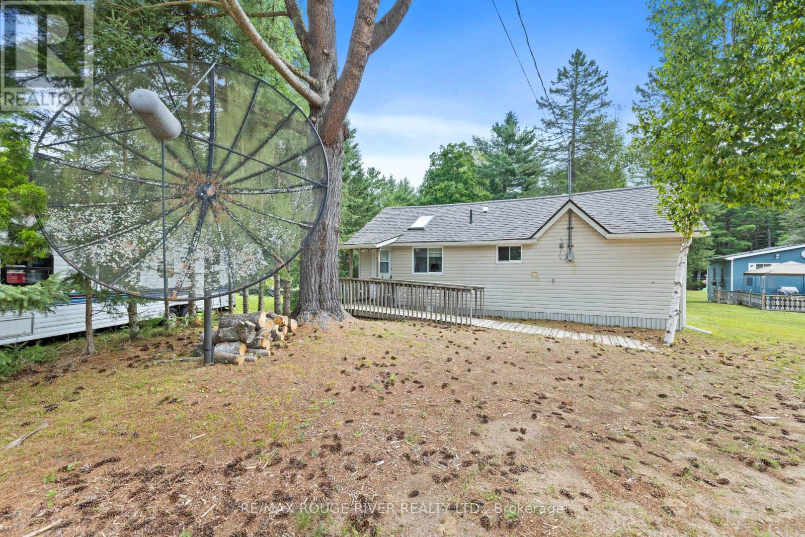 39 Hobo Lane, Hastings Highlands, Ontario  K0L 1C0 - Photo 3 - X12362289
