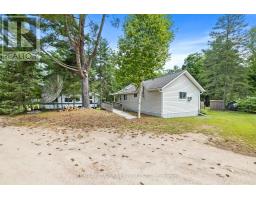 39 HOBO LANE, Hastings Highlands, Ontario