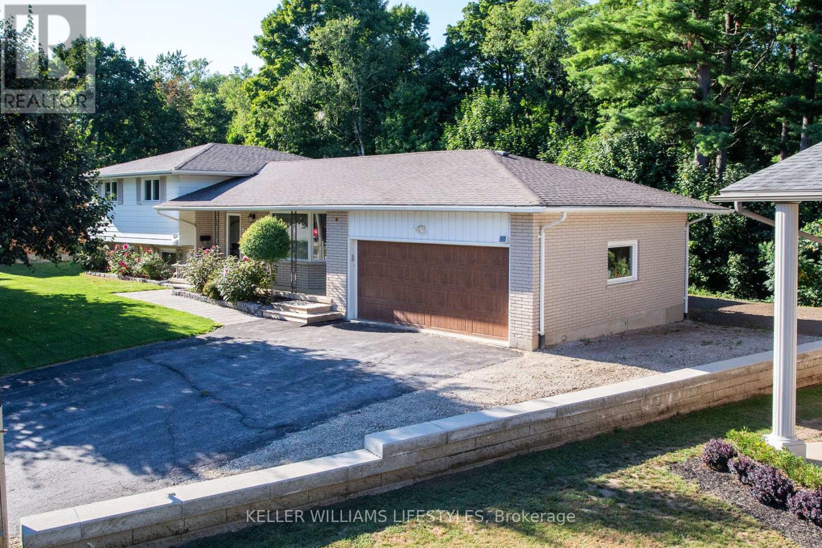 4 Burdock Court, Tillsonburg, Ontario  N4G 2P8 - Photo 2 - X12362388