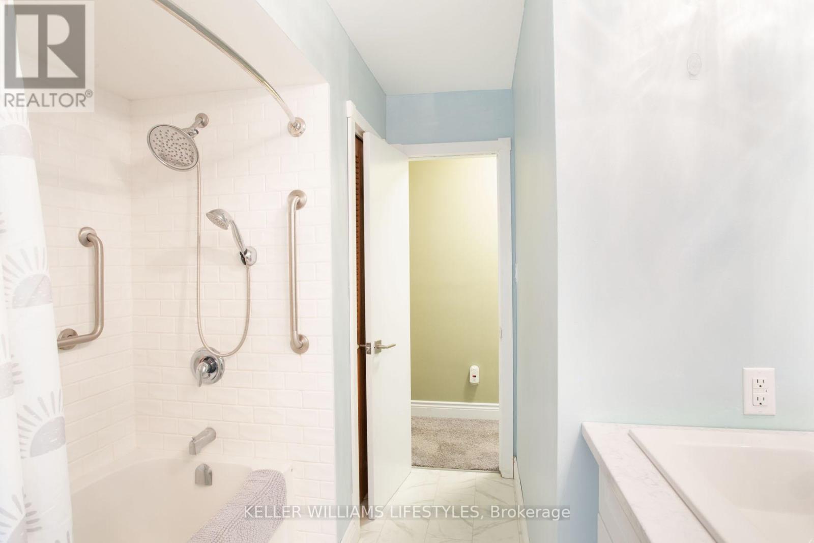 4 Burdock Court, Tillsonburg, Ontario  N4G 2P8 - Photo 23 - X12362388