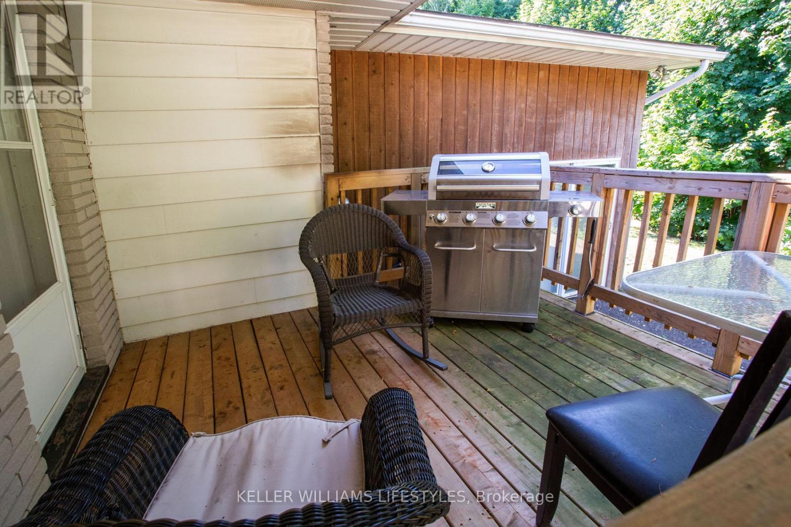 4 Burdock Court, Tillsonburg, Ontario  N4G 2P8 - Photo 42 - X12362388