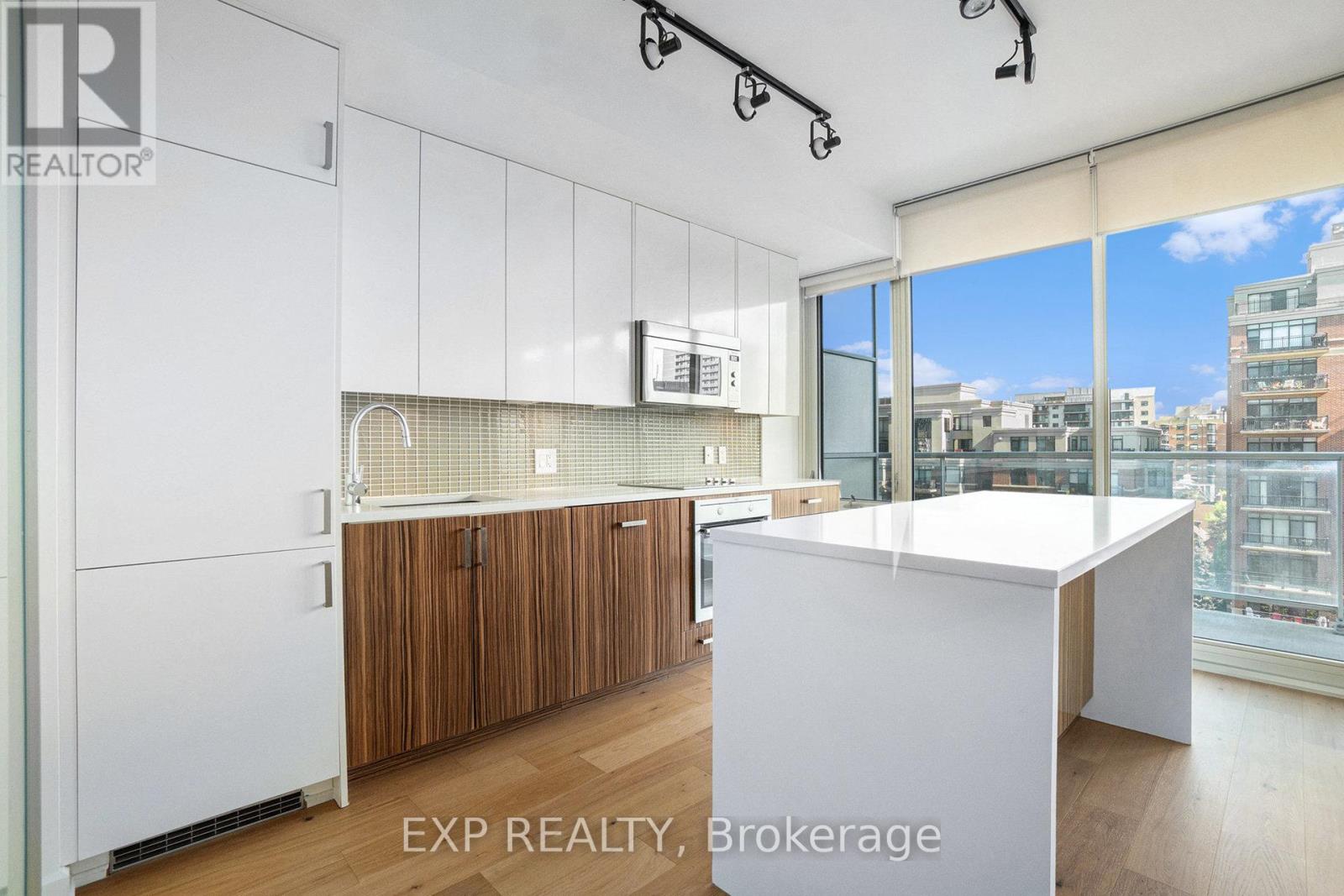 707 - 300 Lisgar Street, Ottawa, Ontario  K2P 0E2 - Photo 4 - X12362278