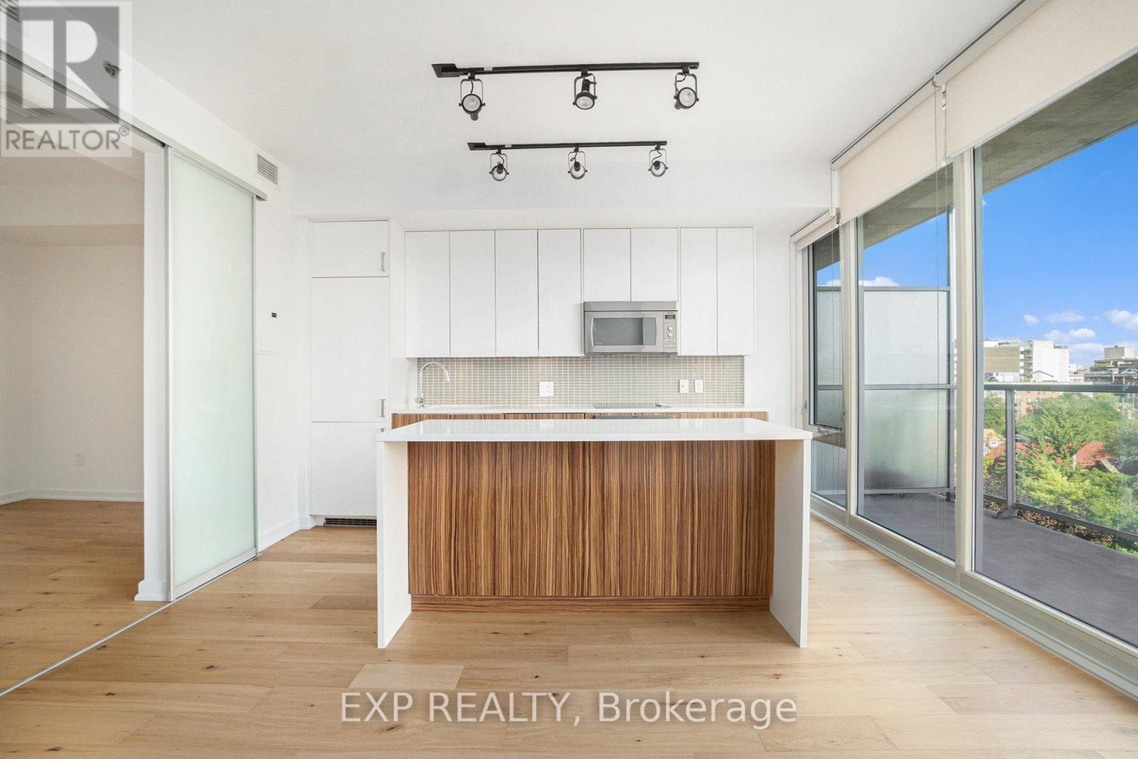 707 - 300 Lisgar Street, Ottawa, Ontario  K2P 0E2 - Photo 7 - X12362278