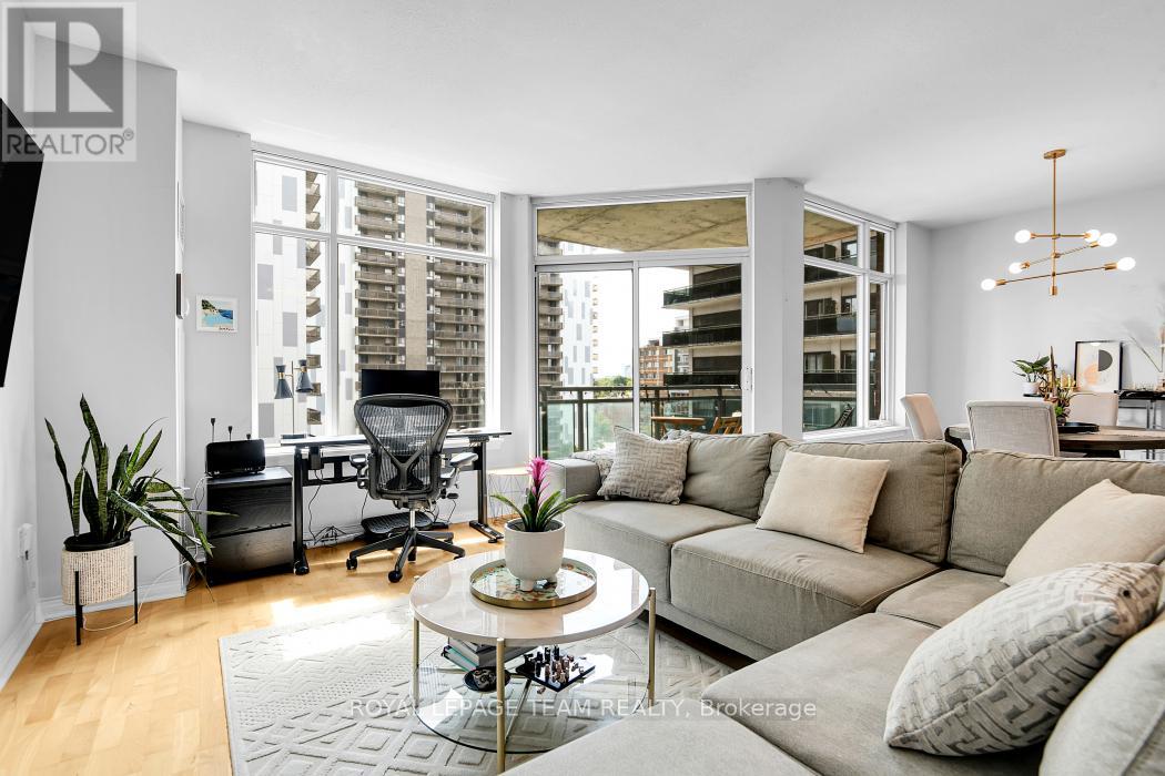 701 - 570 Laurier Avenue W, Ottawa, Ontario  K1R 1C8 - Photo 4 - X12362281