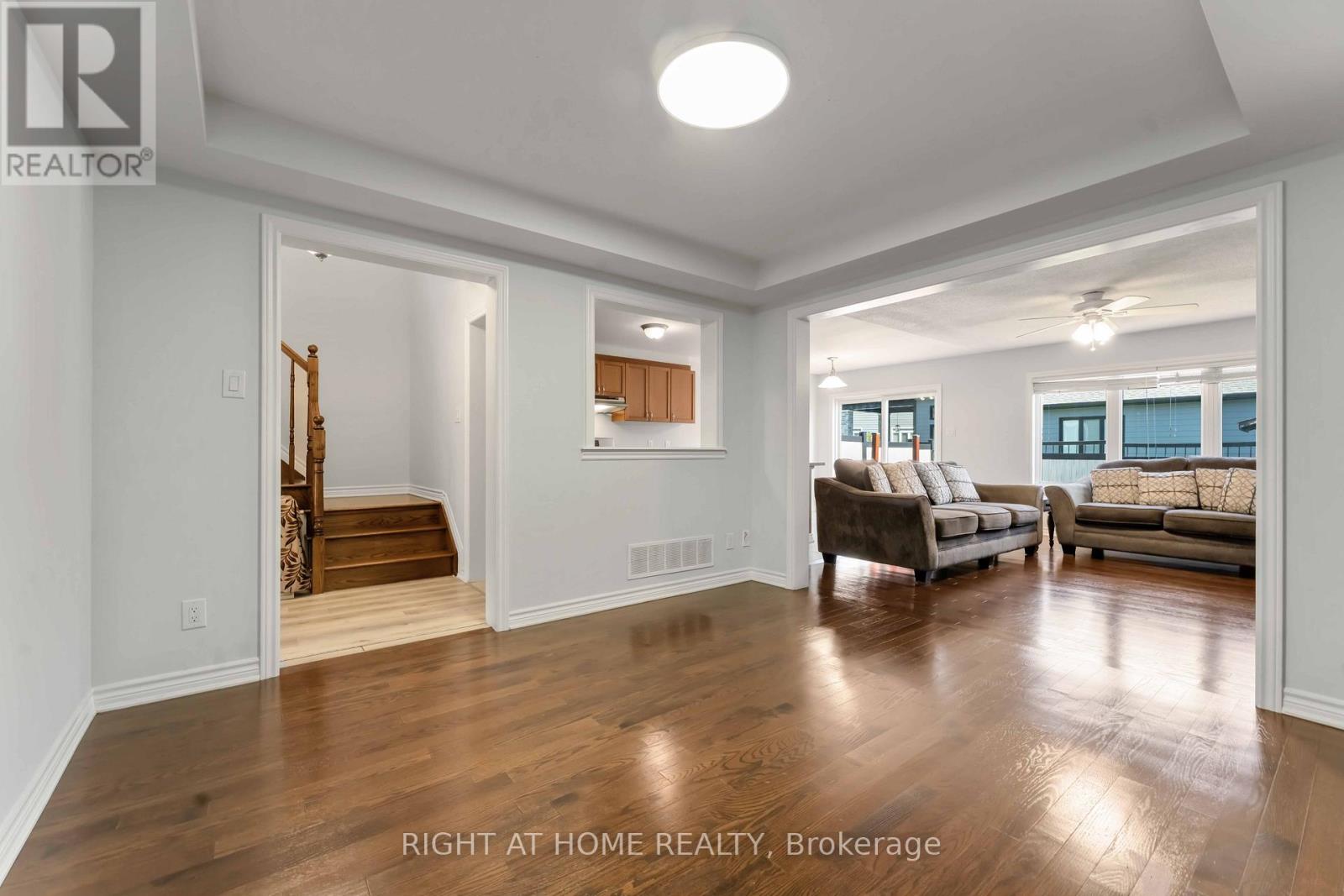 Property at 333 ROUNCEY ROAD image 4