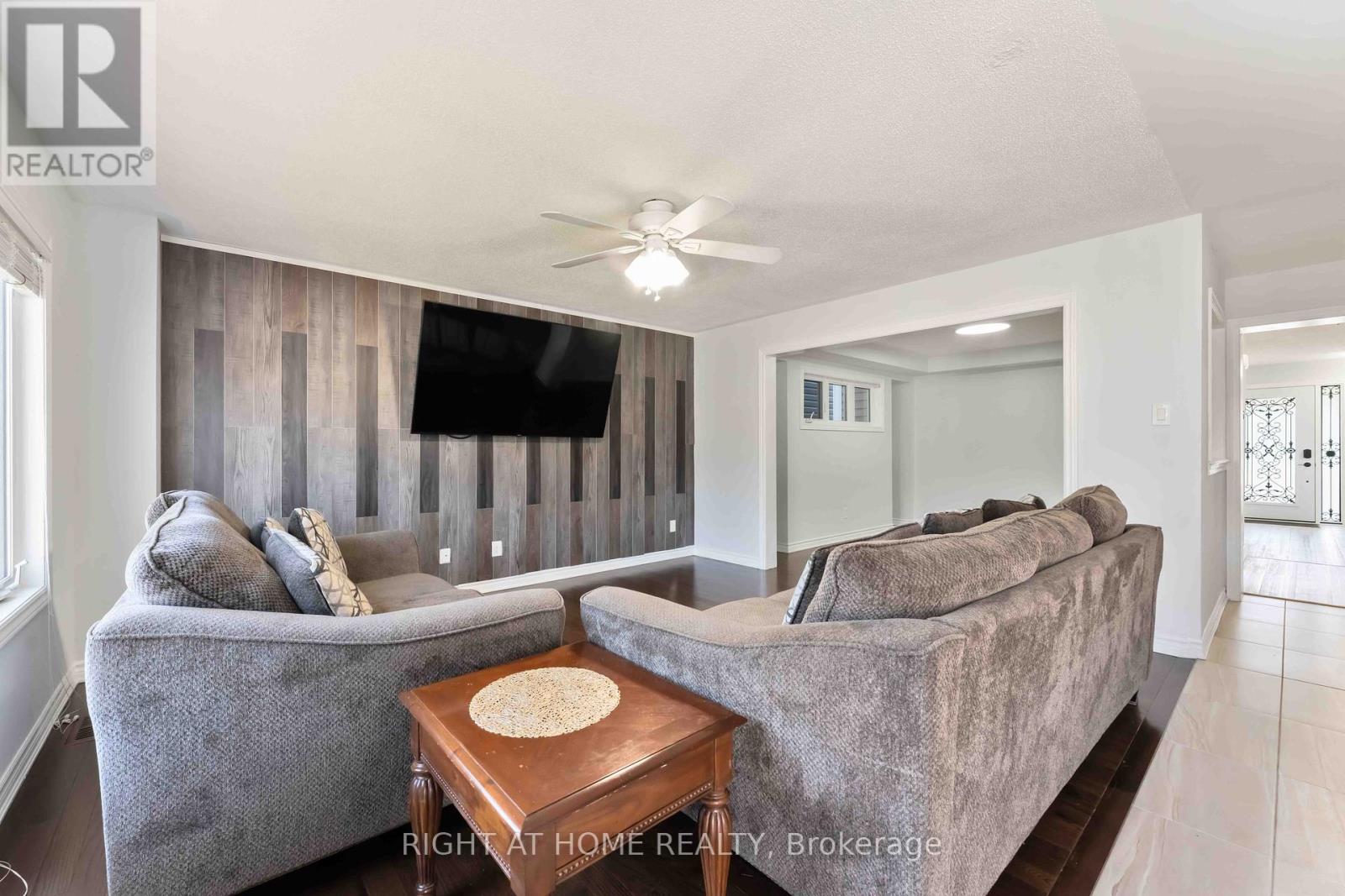 Property at 333 ROUNCEY ROAD image 5