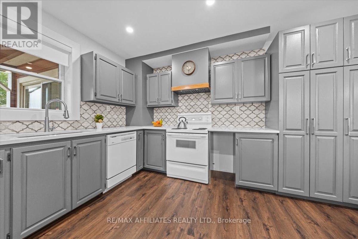 3904 March Road, Ottawa, Ontario  K0A 1L0 - Photo 10 - X12362358