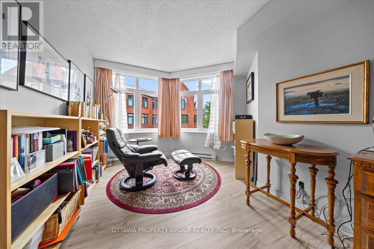 402 - 215 Somerset Street W, Ottawa, Ontario  K2P 0J1 - Photo 13 - X12362382