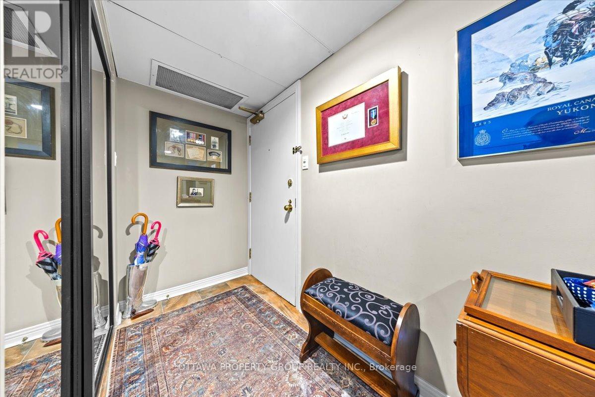 402 - 215 Somerset Street W, Ottawa, Ontario  K2P 0J1 - Photo 15 - X12362382
