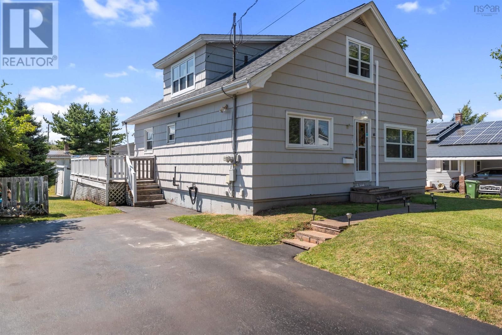 46 LOCKHART Avenue, truro, Nova Scotia