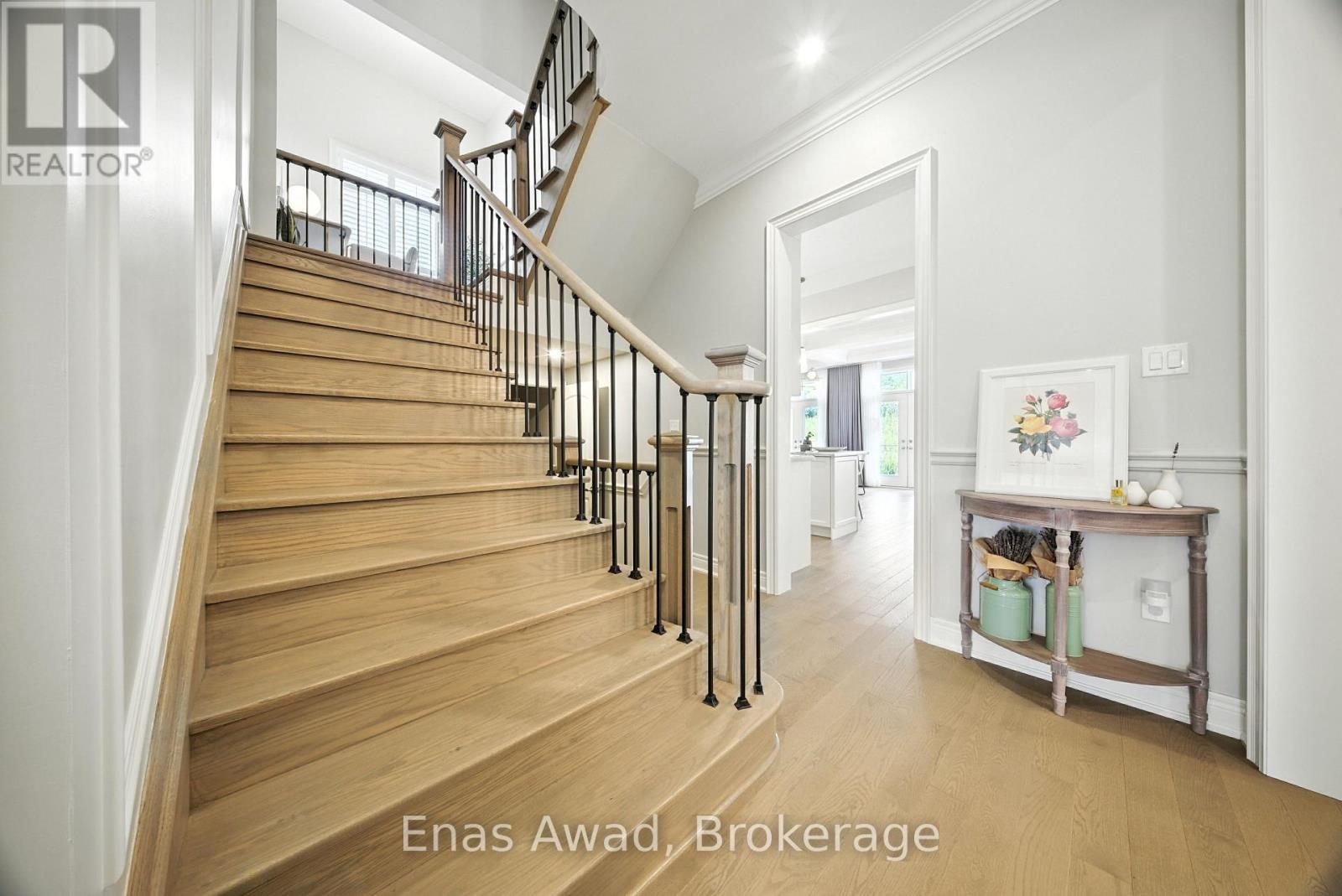101 Milky Way Drive, Richmond Hill, Ontario  L4C 4M8 - Photo 18 - N12362292