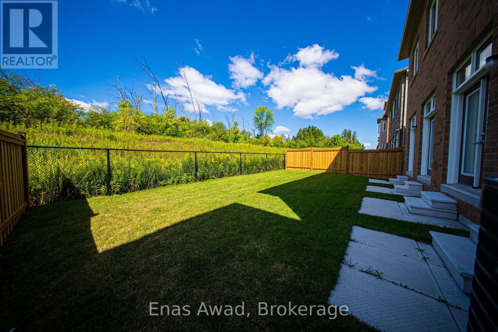 101 Milky Way Drive, Richmond Hill, Ontario  L4C 4M8 - Photo 37 - N12362292