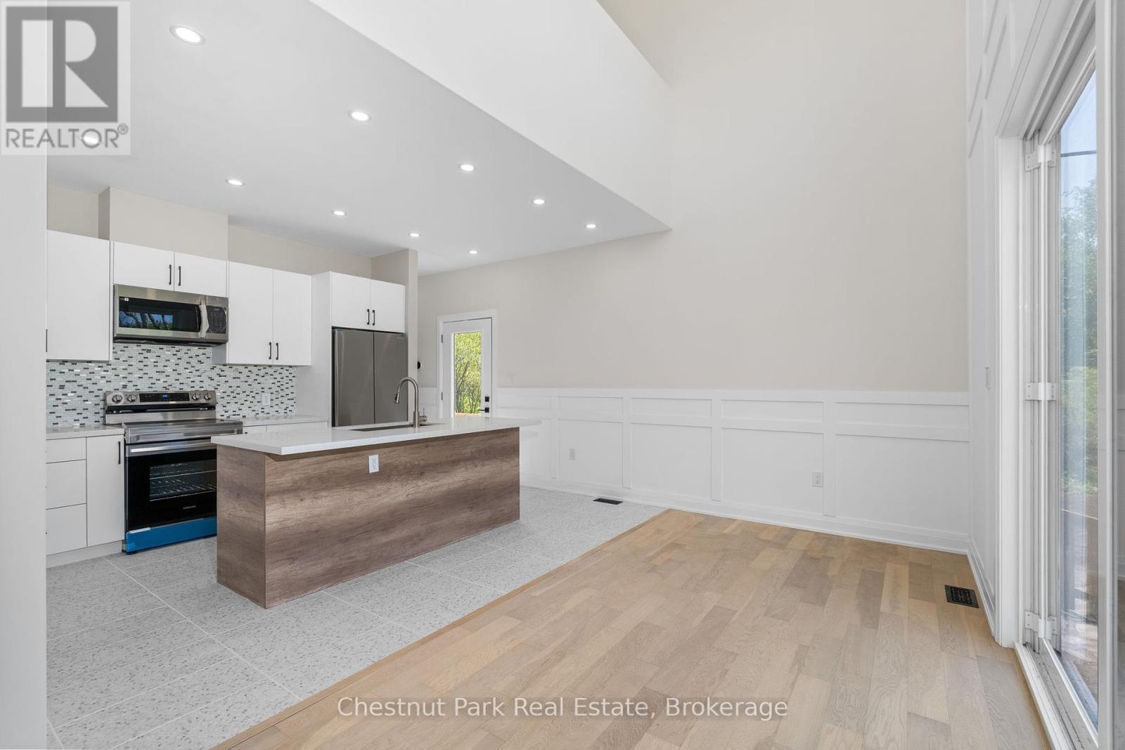 3980 Muskoka Rd 169, Muskoka Lakes, Ontario  P0B 1J0 - Photo 6 - X12362263