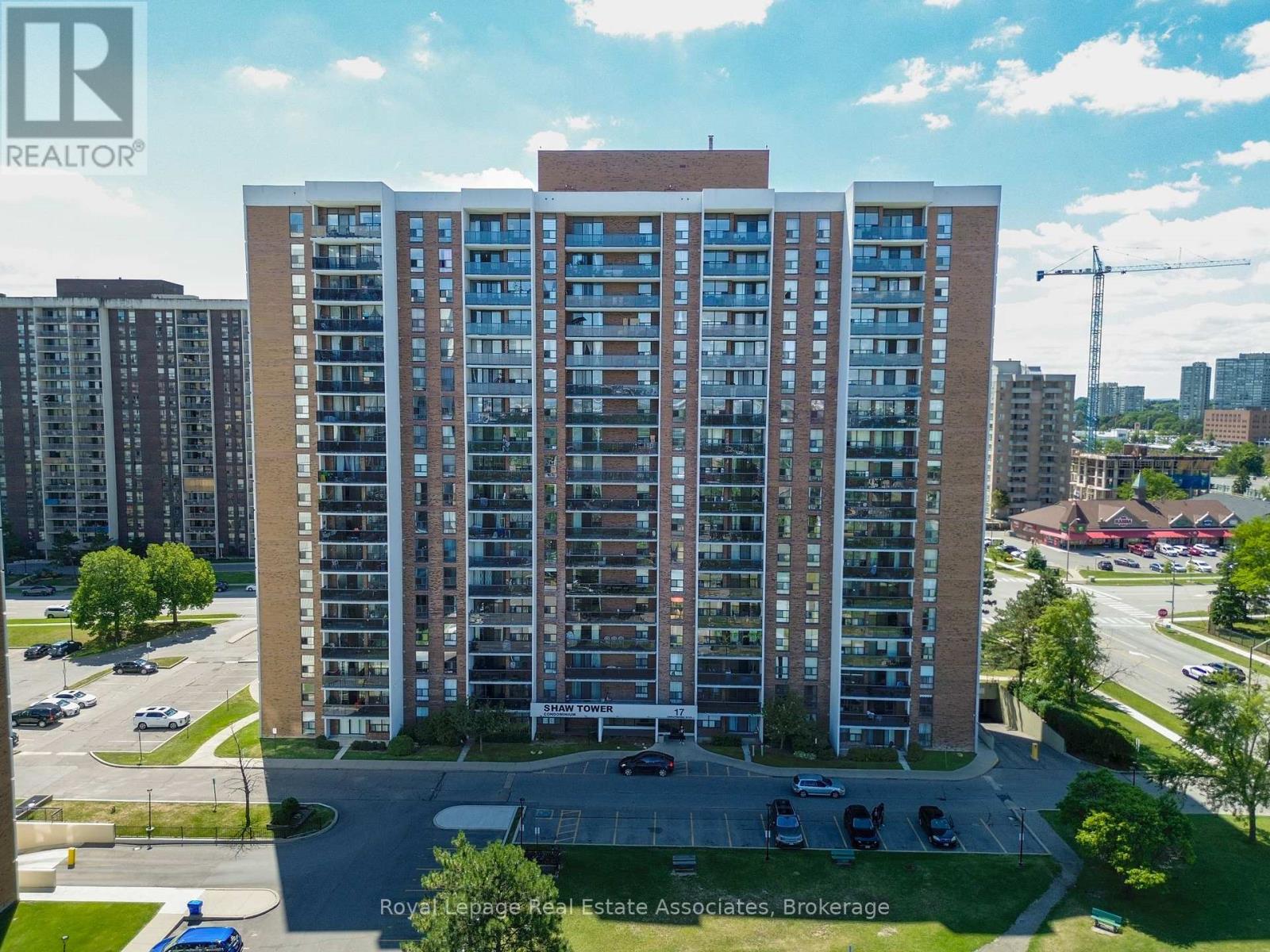 Property at 1205 - 17 KNIGHTSBRIDGE ROAD image 3