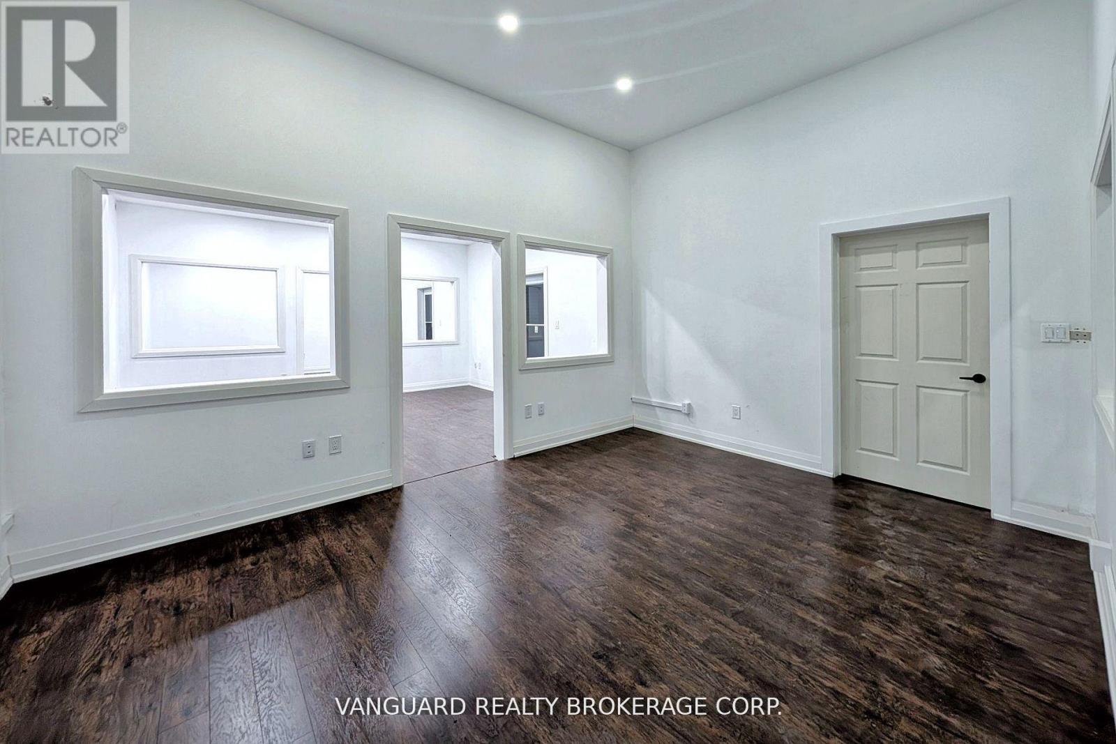 3 - 4 Alfred Kuehne Boulevard, Brampton, Ontario  L6T 4N3 - Photo 26 - W12362213