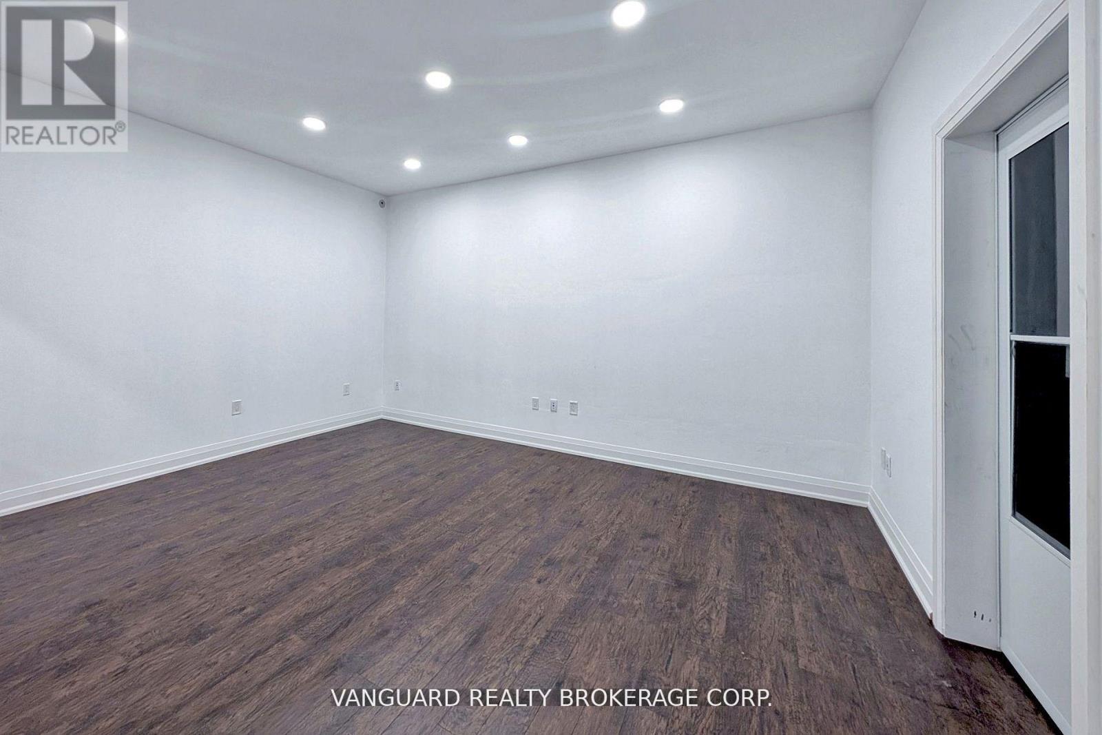 3 - 4 Alfred Kuehne Boulevard, Brampton, Ontario  L6T 4N3 - Photo 29 - W12362213