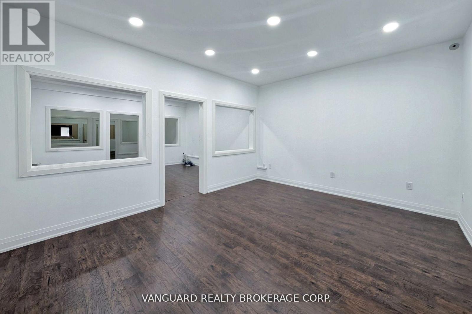 3 - 4 Alfred Kuehne Boulevard, Brampton, Ontario  L6T 4N3 - Photo 30 - W12362213