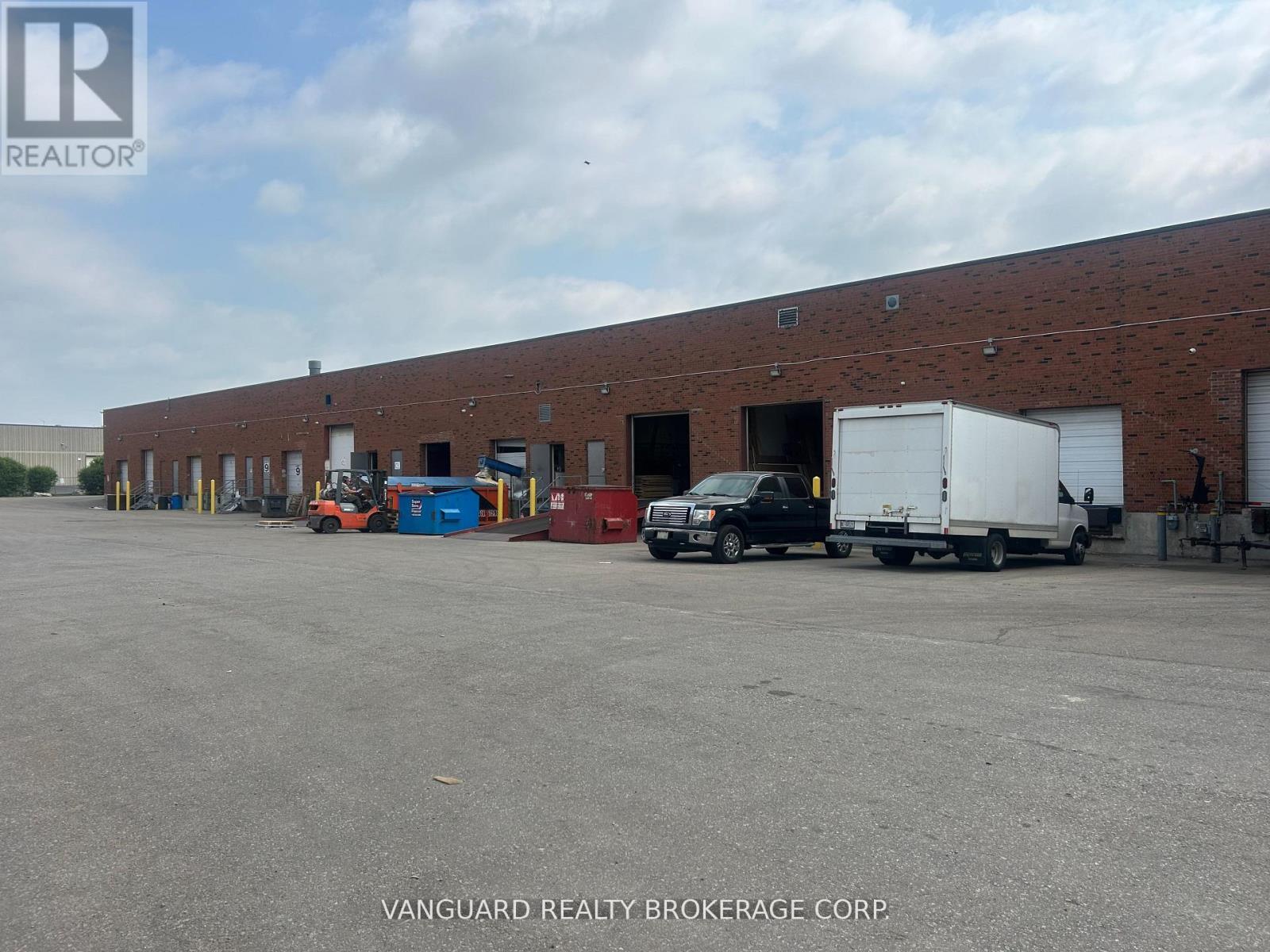 3 - 4 Alfred Kuehne Boulevard, Brampton, Ontario  L6T 4N3 - Photo 7 - W12362213