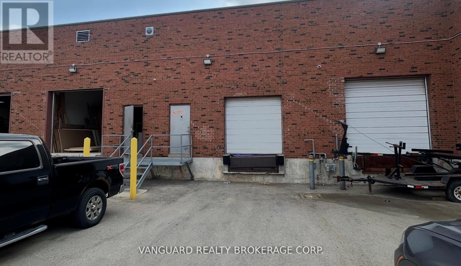 3 - 4 Alfred Kuehne Boulevard, Brampton, Ontario  L6T 4N3 - Photo 8 - W12362213