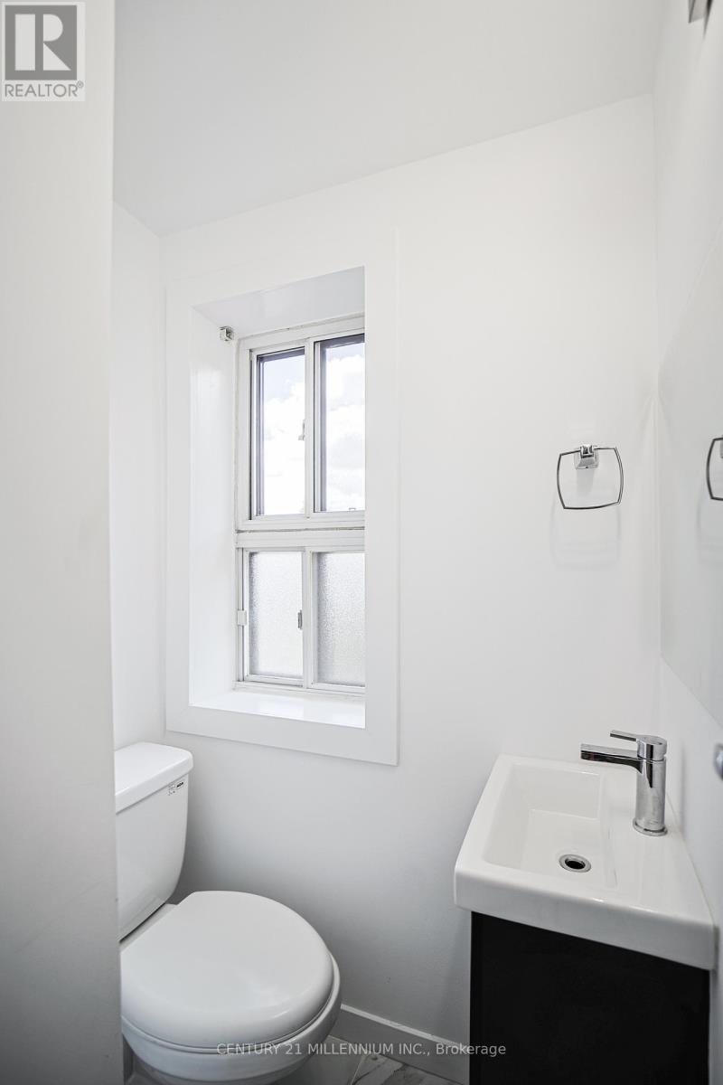 136 Mavety Street, Toronto, Ontario  M6P 2L9 - Photo 26 - W12362230