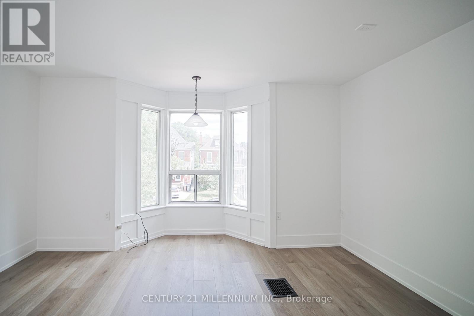 136 Mavety Street, Toronto, Ontario  M6P 2L9 - Photo 29 - W12362230