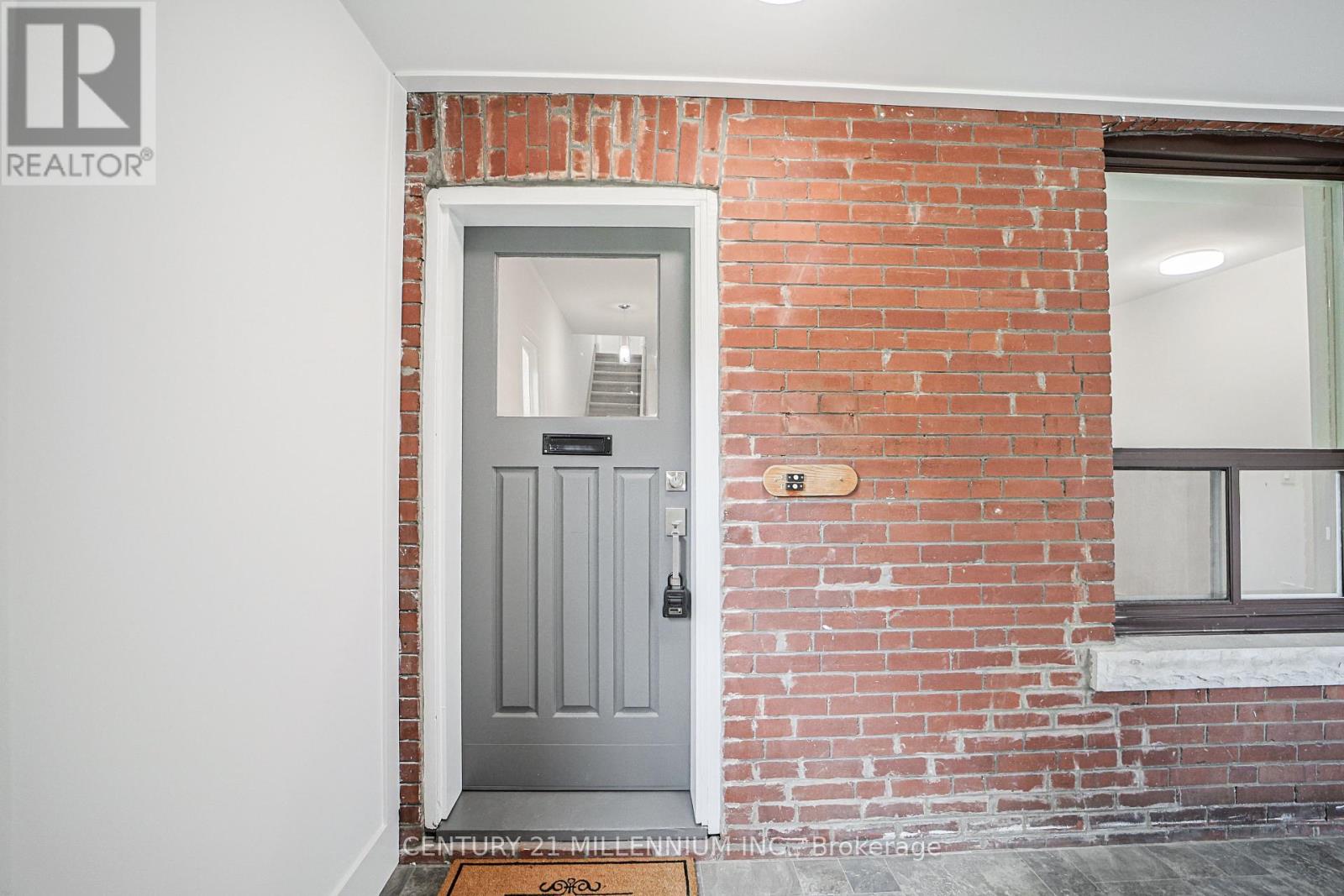 Property at 136 MAVETY STREET image 3
