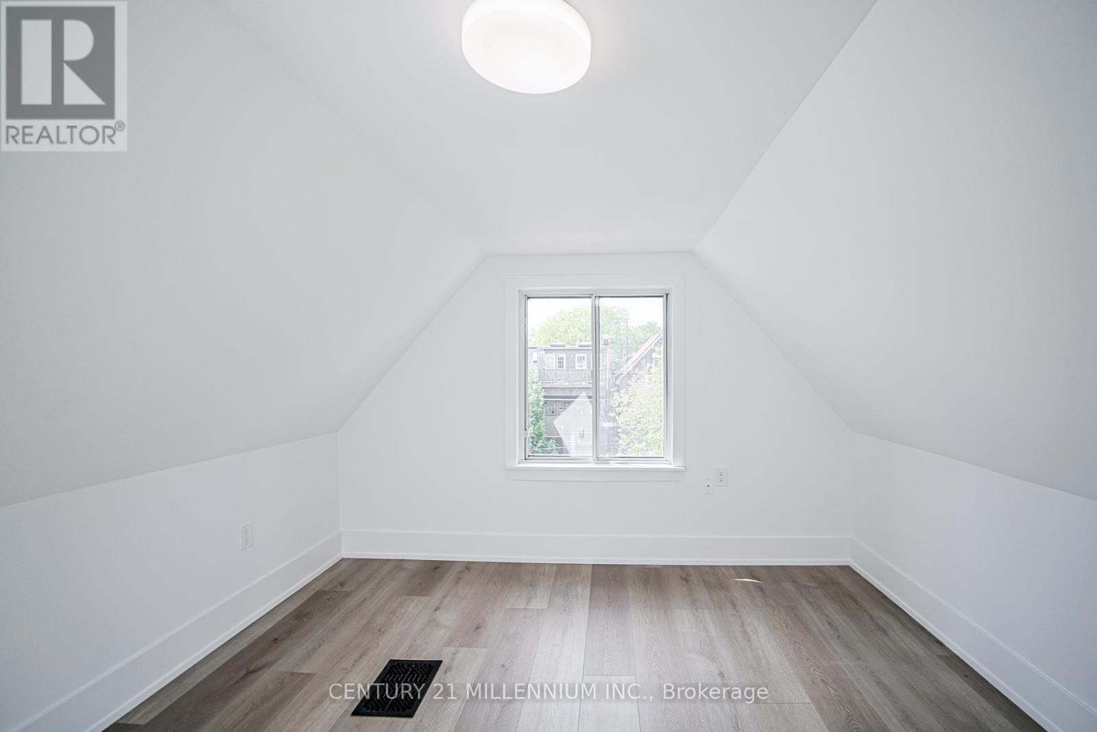 136 Mavety Street, Toronto, Ontario  M6P 2L9 - Photo 36 - W12362230