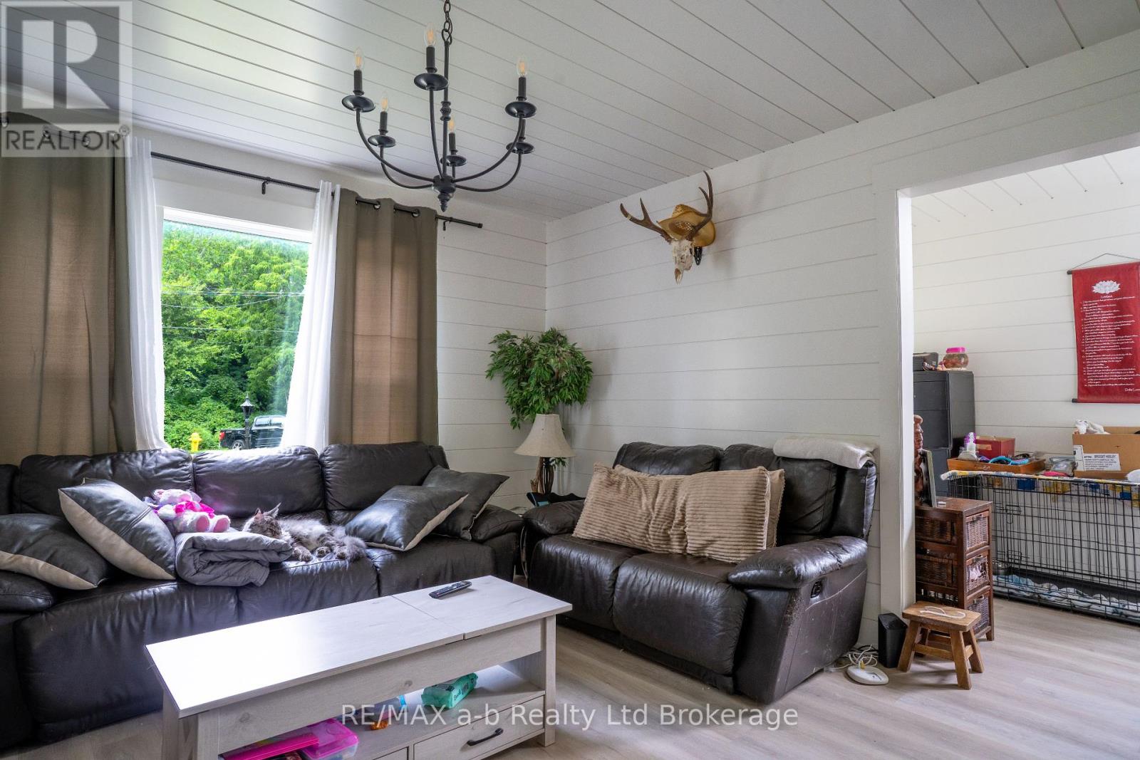 14 Old Vienna Road, Tillsonburg, Ontario  N4G 3C4 - Photo 11 - X12357050