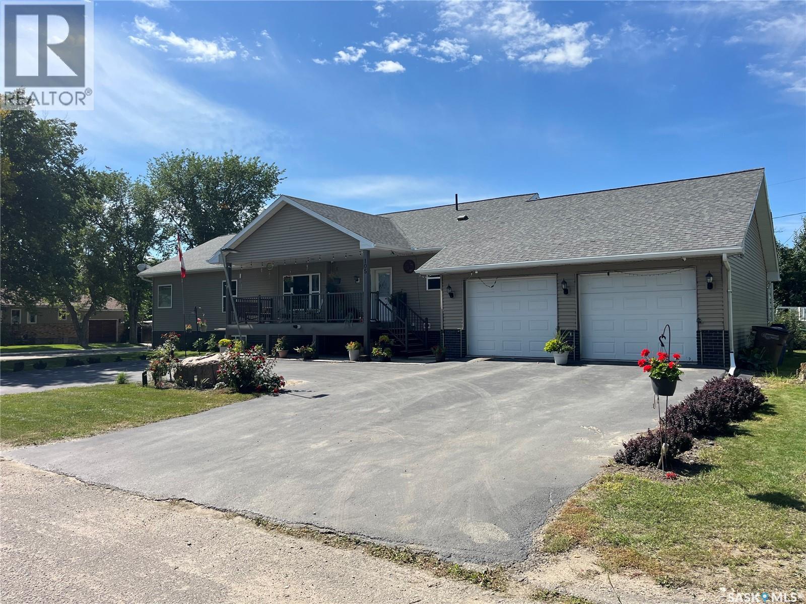 105 Jim Headington Way, Wadena, Saskatchewan  S0A 4J0 - Photo 4 - SK016505