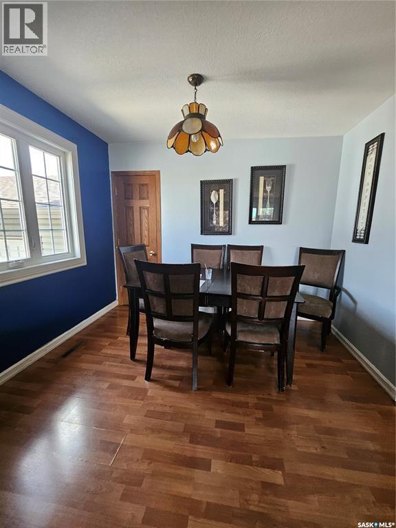 406 First Avenue E, Lampman, Saskatchewan  S0C 1N0 - Photo 10 - SK016511