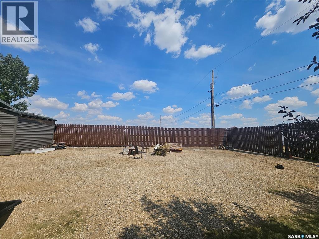406 First Avenue E, Lampman, Saskatchewan  S0C 1N0 - Photo 36 - SK016511