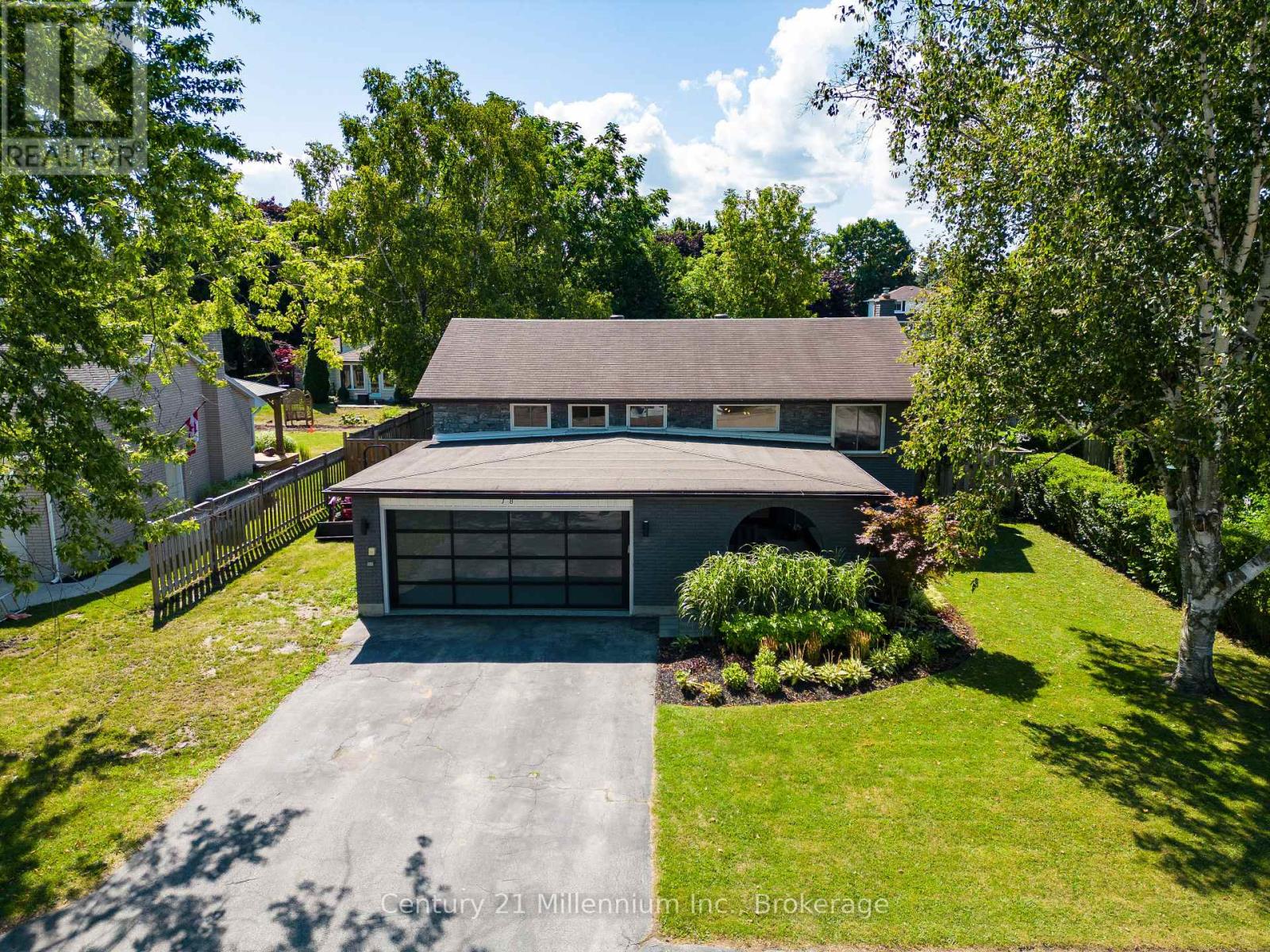 18 Bryan Drive, Collingwood, Ontario  L9Y 2K7 - Photo 1 - S12362436