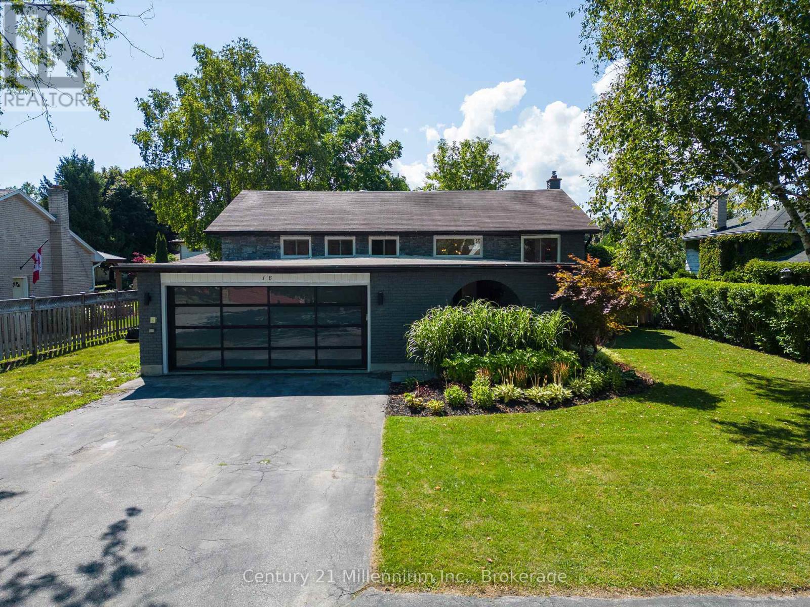 18 Bryan Drive, Collingwood, Ontario  L9Y 2K7 - Photo 3 - S12362436