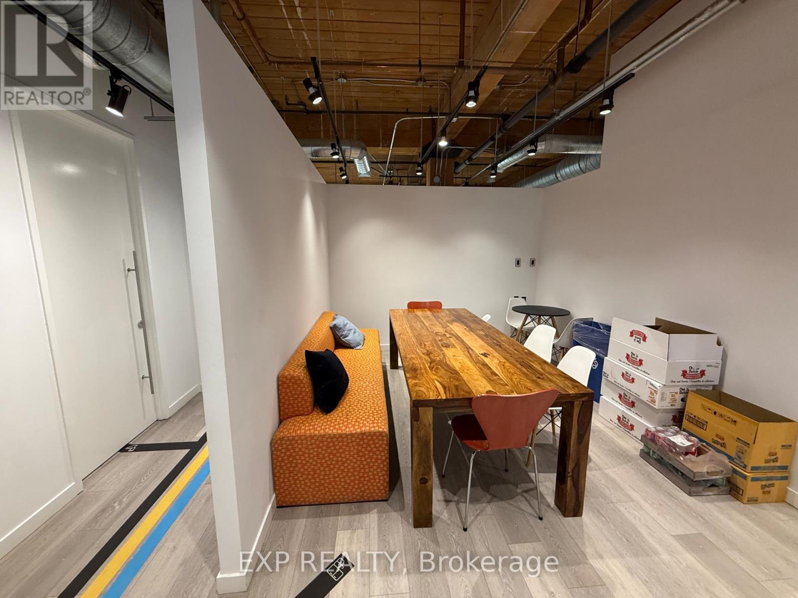 200 - 243 College Street, Toronto, Ontario  M5T 1R5 - Photo 12 - C12362286