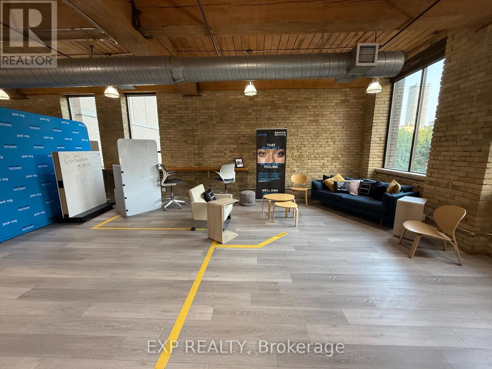 200 - 243 College Street, Toronto, Ontario  M5T 1R5 - Photo 16 - C12362286